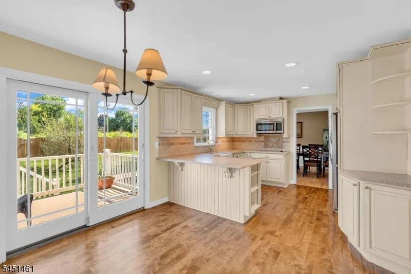 452 Lenape Trl Bridgewater, NJ 08807
