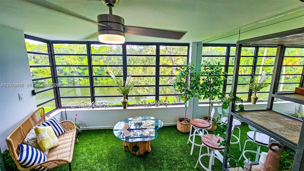 4133 S Carambola Cir S #G305 Coconut Creek, FL 33066