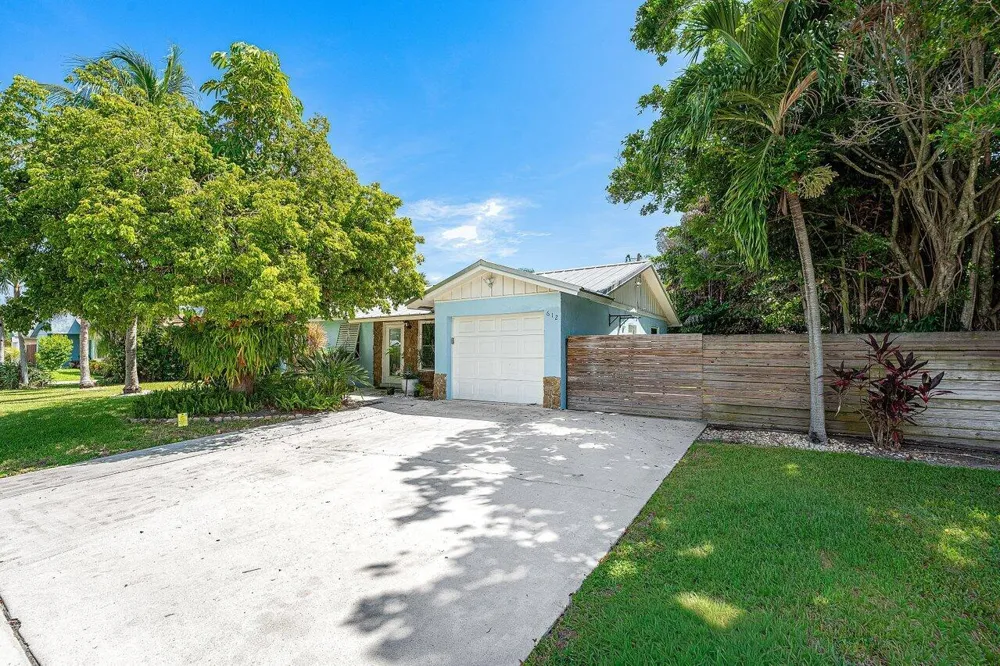 612 NW 7th Court Boynton Beach, FL 33426