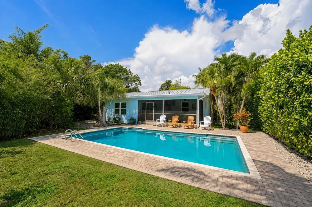 612 NW 7th Court Boynton Beach, FL 33426