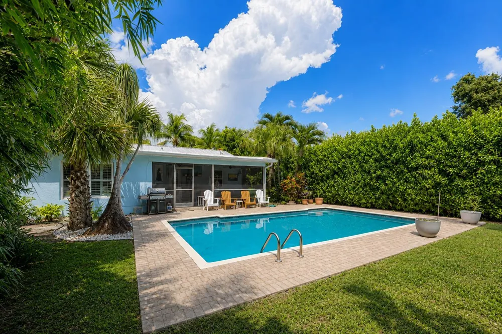612 NW 7th Court Boynton Beach, FL 33426