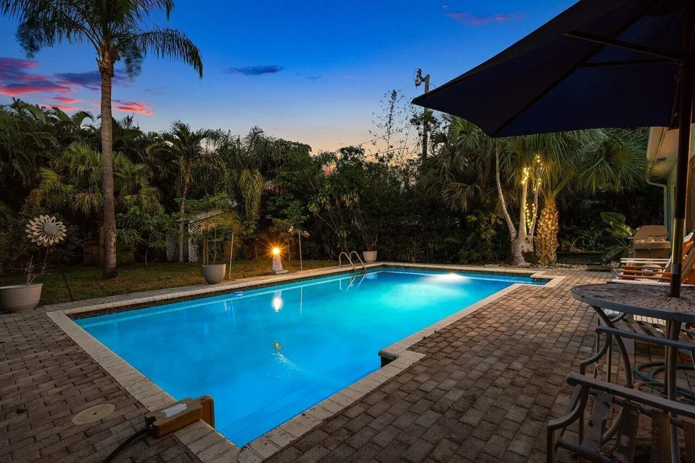 612 NW 7th Court Boynton Beach, FL 33426