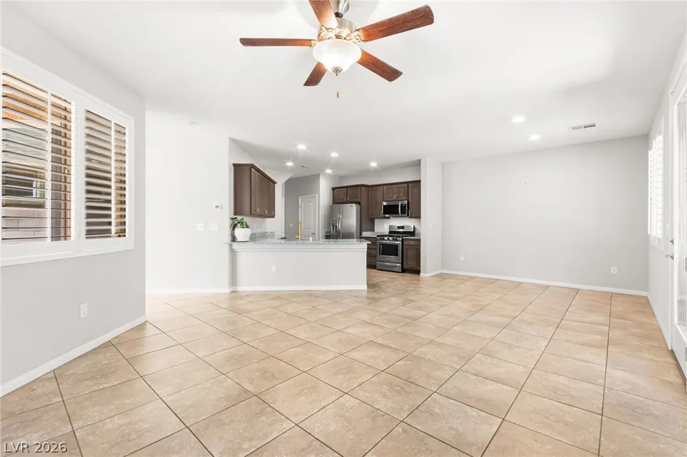 9225 Black Diamond Street Las Vegas, NV 89178
