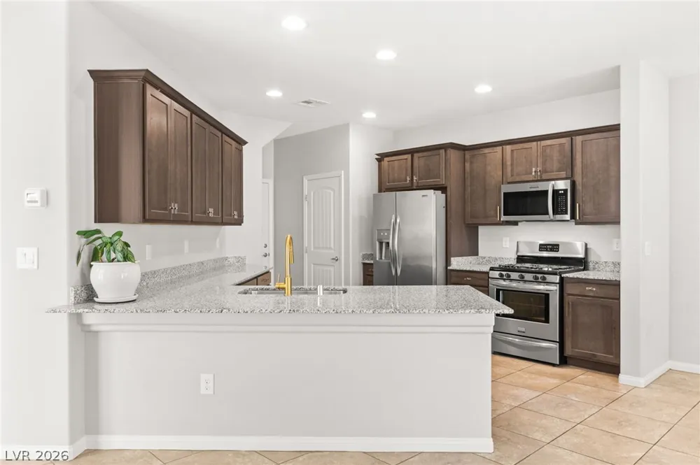 9225 Black Diamond Street Las Vegas, NV 89178