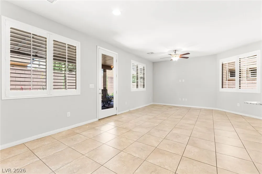 9225 Black Diamond Street Las Vegas, NV 89178