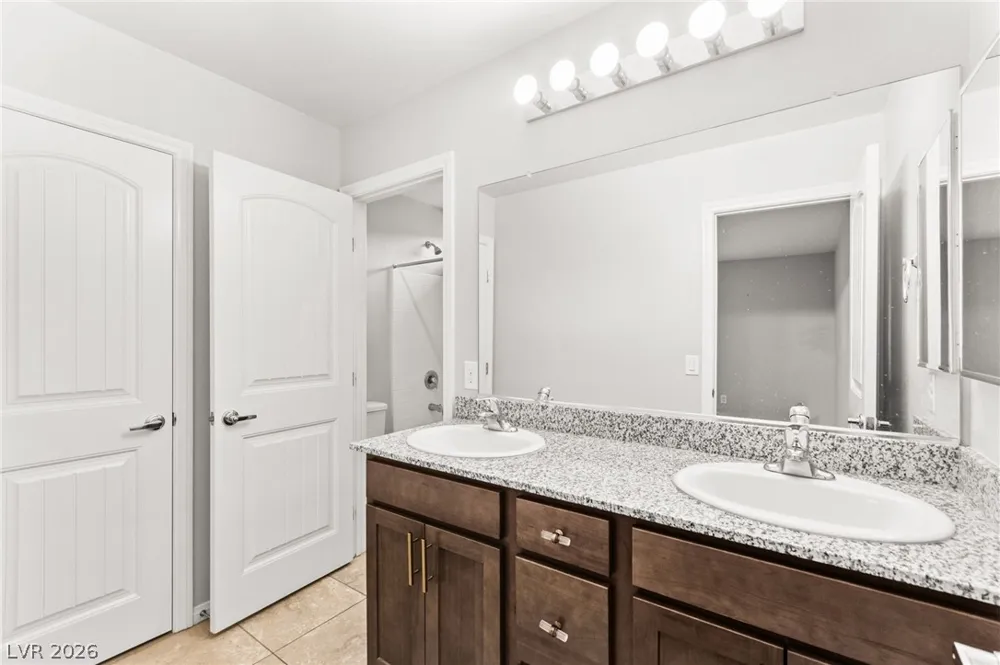 9225 Black Diamond Street Las Vegas, NV 89178
