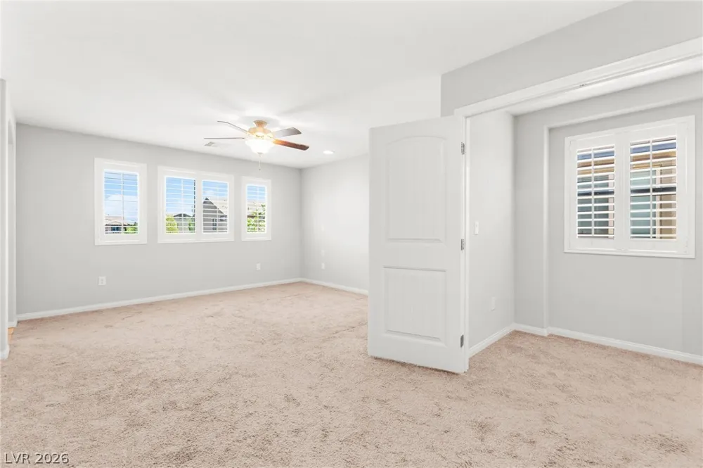 9225 Black Diamond Street Las Vegas, NV 89178