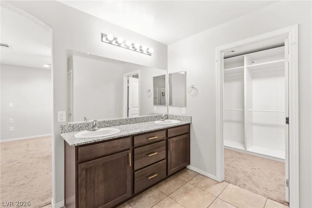 9225 Black Diamond Street Las Vegas, NV 89178