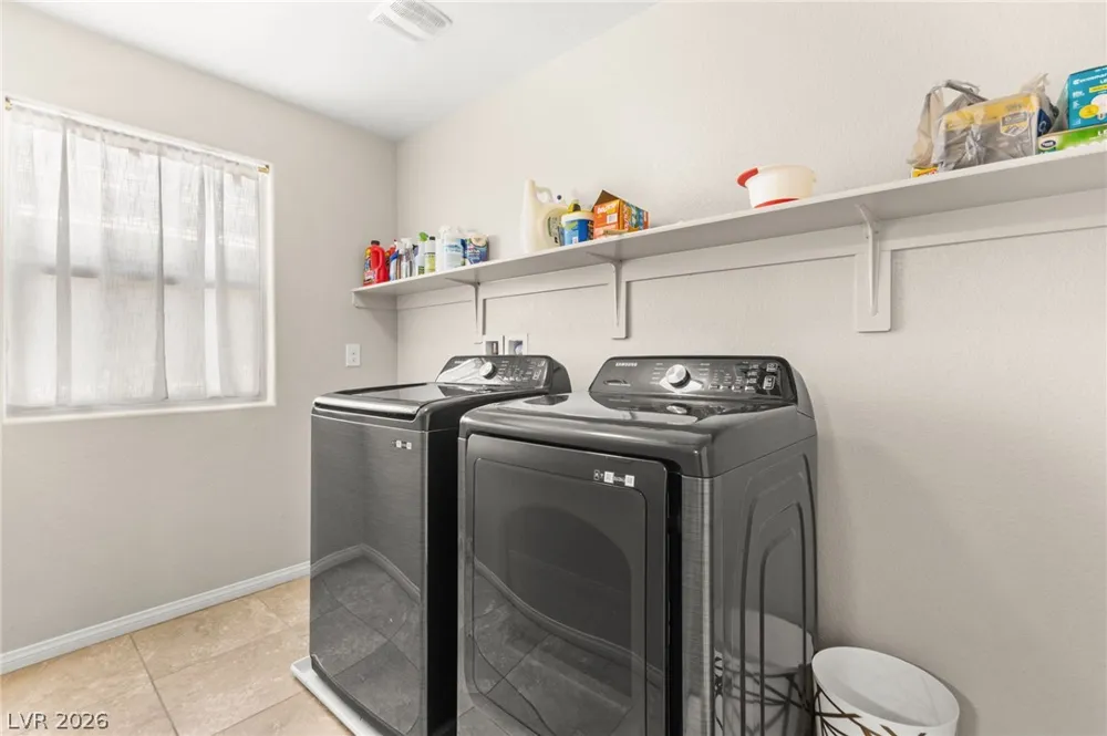 9225 Black Diamond Street Las Vegas, NV 89178
