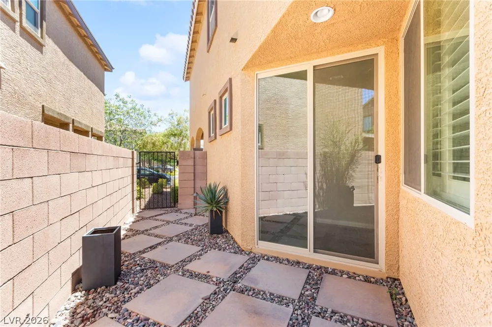 9225 Black Diamond Street Las Vegas, NV 89178