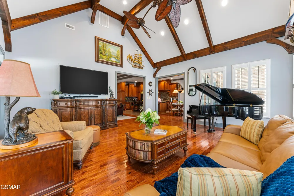 2399 McCleary Road Sevierville, TN 37876