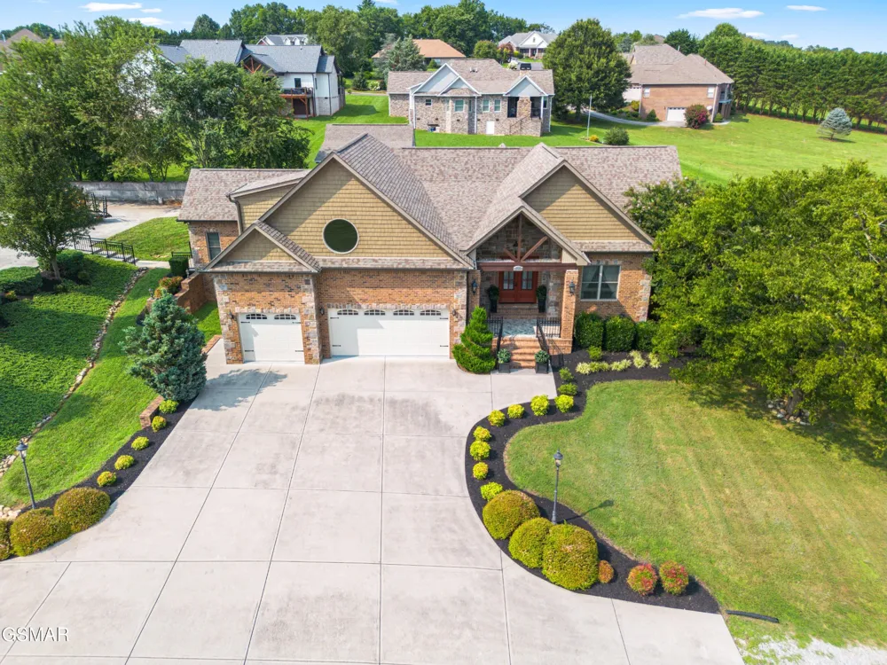 2399 McCleary Road Sevierville, TN 37876