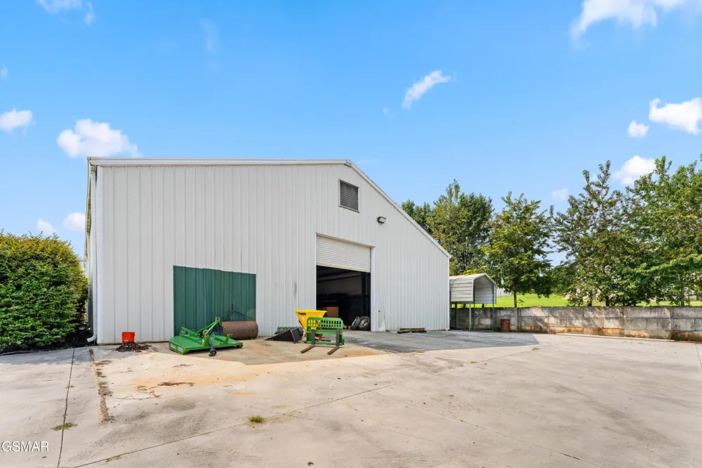 2399 McCleary Road Sevierville, TN 37876
