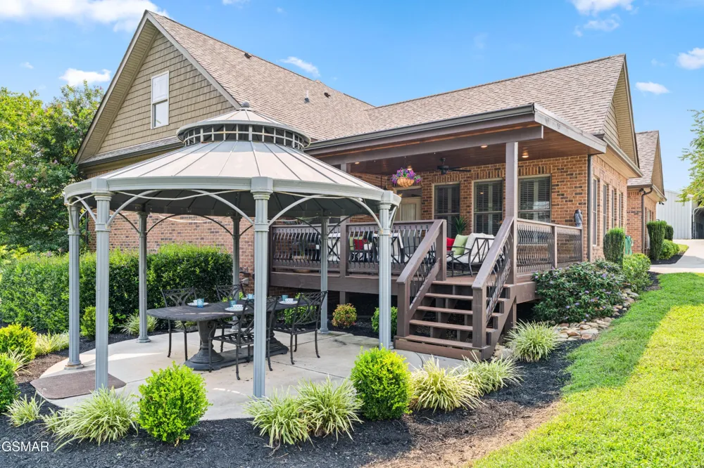 2399 McCleary Road Sevierville, TN 37876