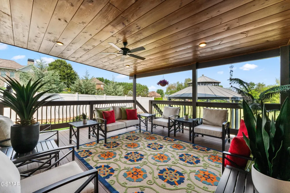 2399 McCleary Road Sevierville, TN 37876