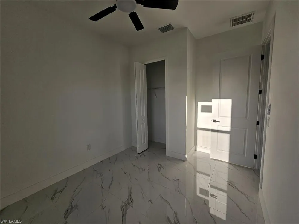 913 NE 15th Lane Cape Coral, FL 33909