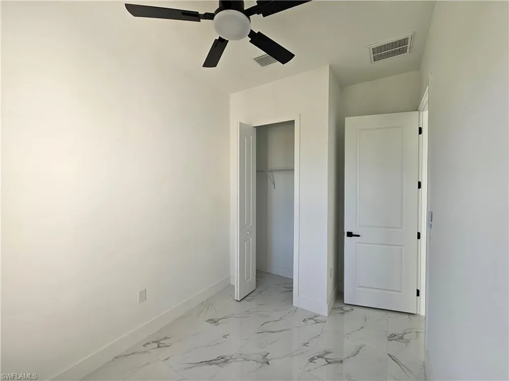 913 NE 15th Lane Cape Coral, FL 33909