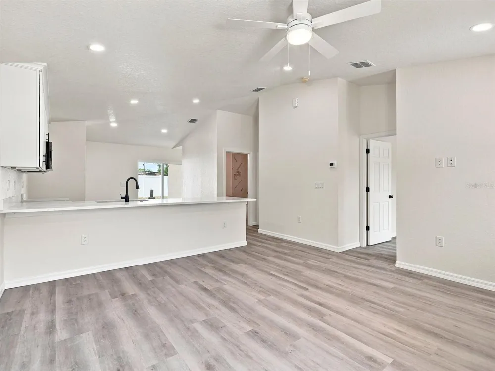 7209 APACHE TRAIL Spring Hill, FL 34606