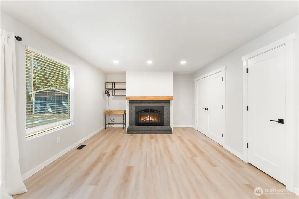 5421 James Place SE Auburn, WA 98092