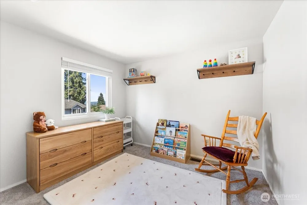 5421 James Place SE Auburn, WA 98092