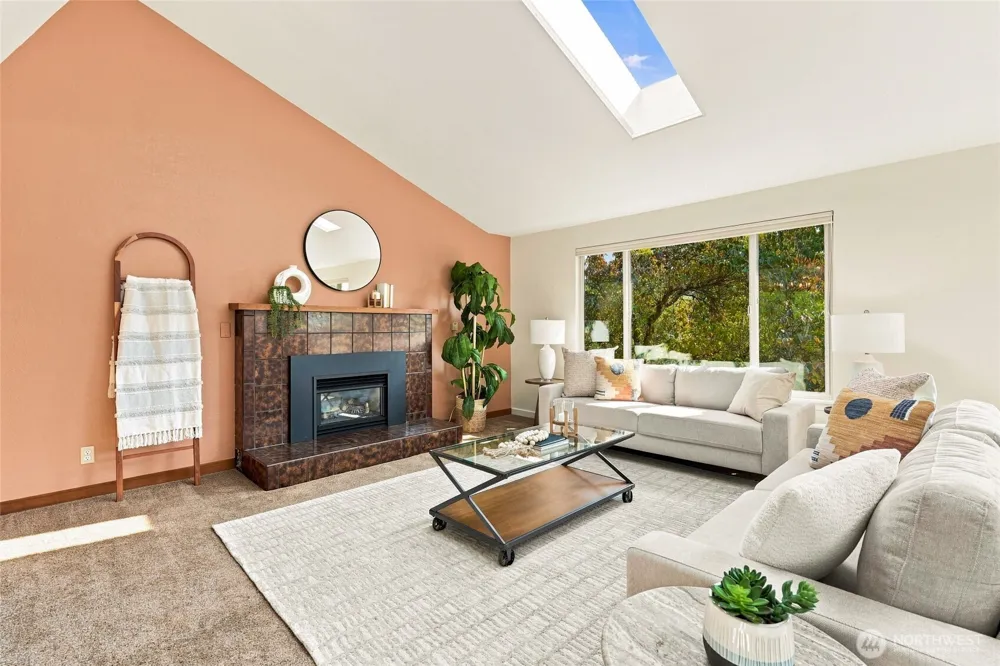 22118 78th Place W Edmonds, WA 98026