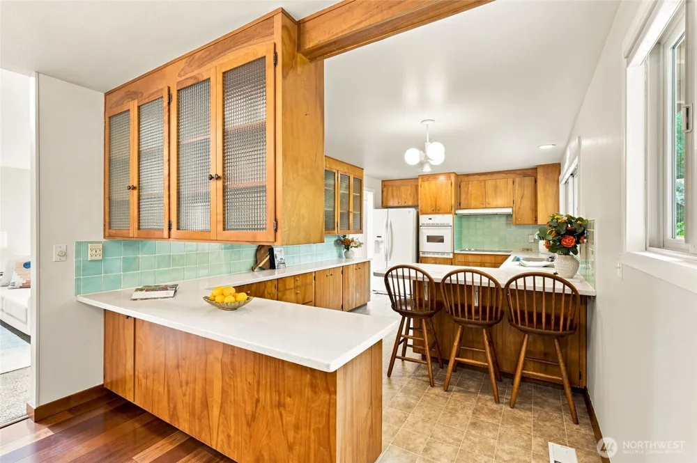 22118 78th Place W Edmonds, WA 98026