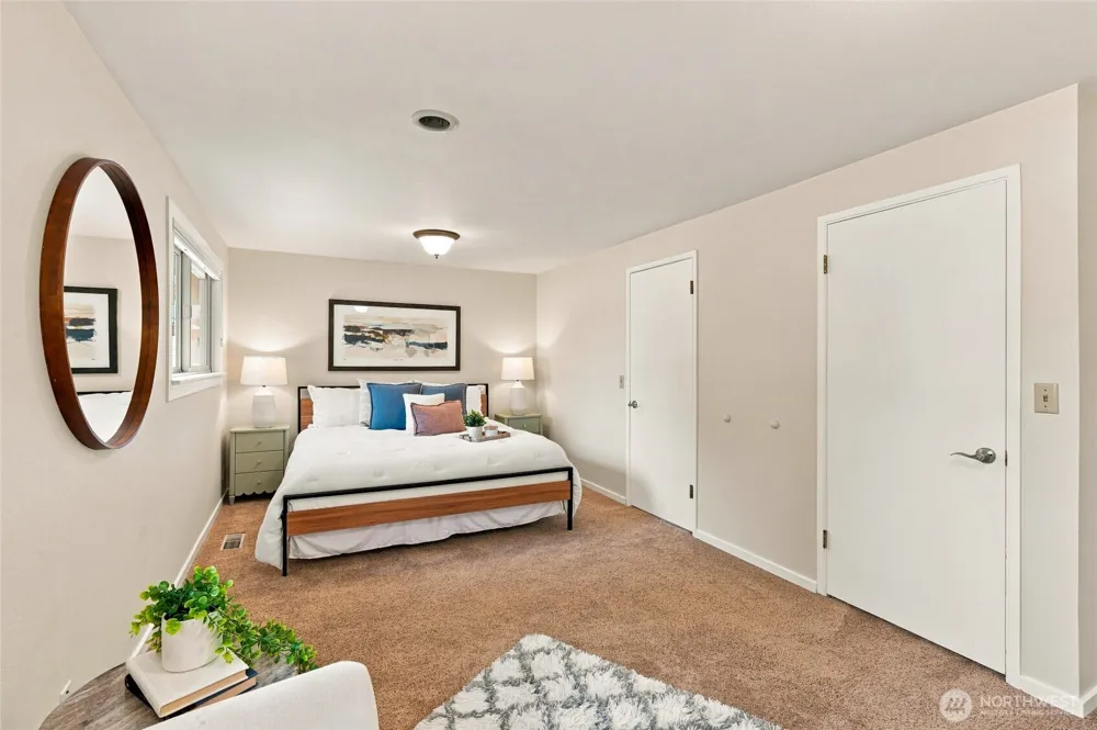 22118 78th Place W Edmonds, WA 98026