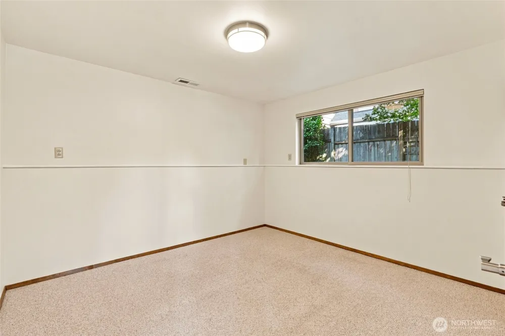 22118 78th Place W Edmonds, WA 98026