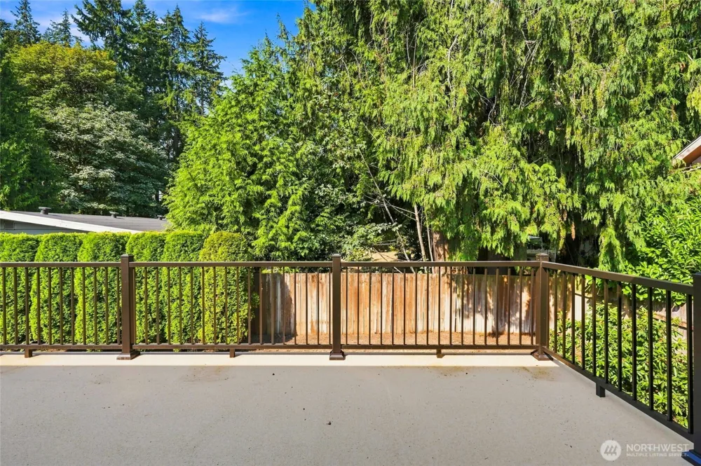 22118 78th Place W Edmonds, WA 98026