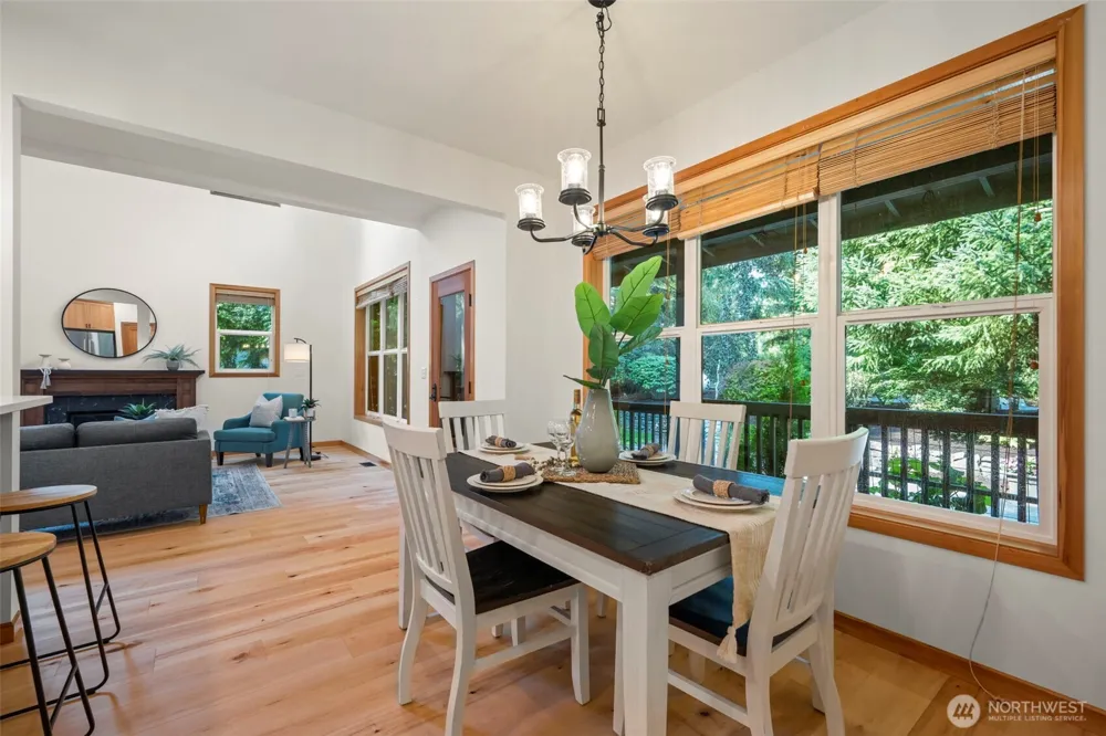10601 NE Dry Creek Way Kingston, WA 98346