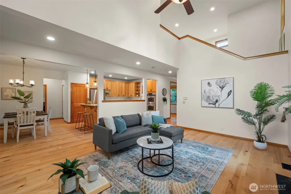 10601 NE Dry Creek Way Kingston, WA 98346