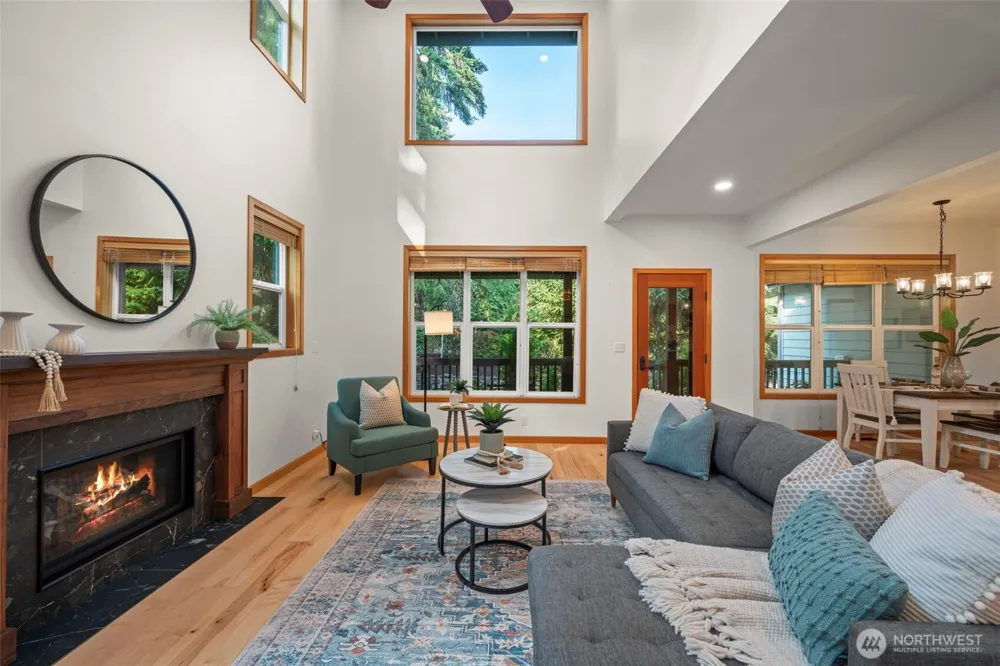 10601 NE Dry Creek Way Kingston, WA 98346