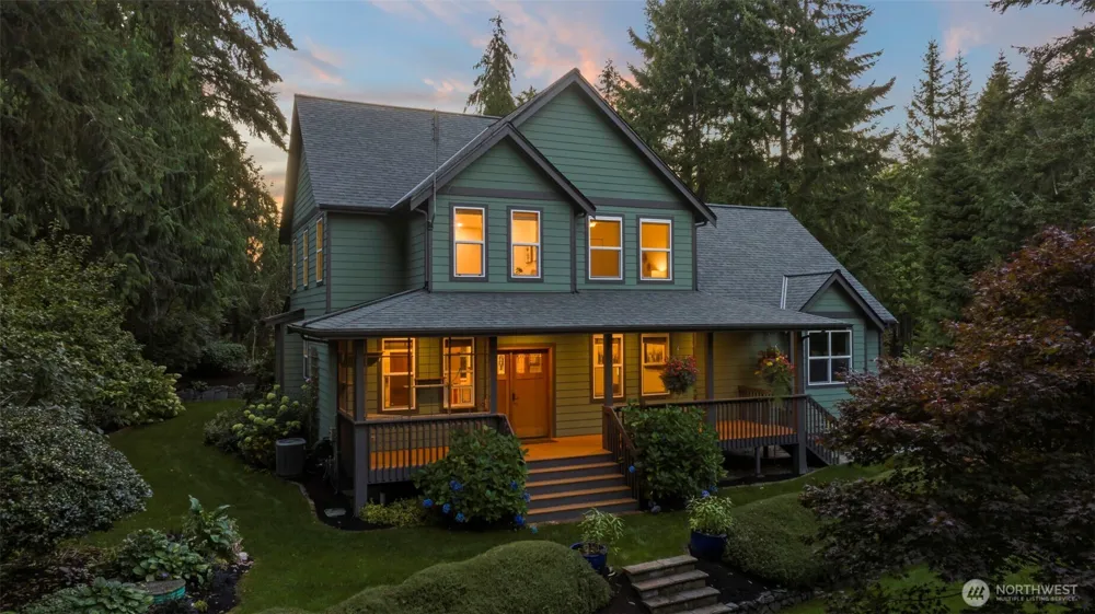 10601 NE Dry Creek Way Kingston, WA 98346