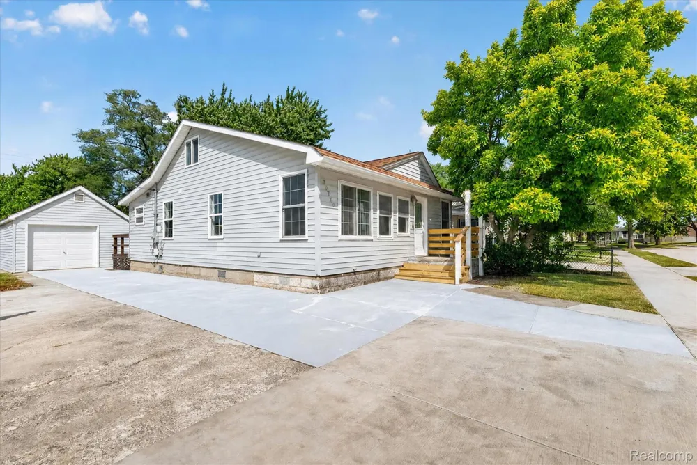30769 Brush Street Madison Heights City, MI 48071
