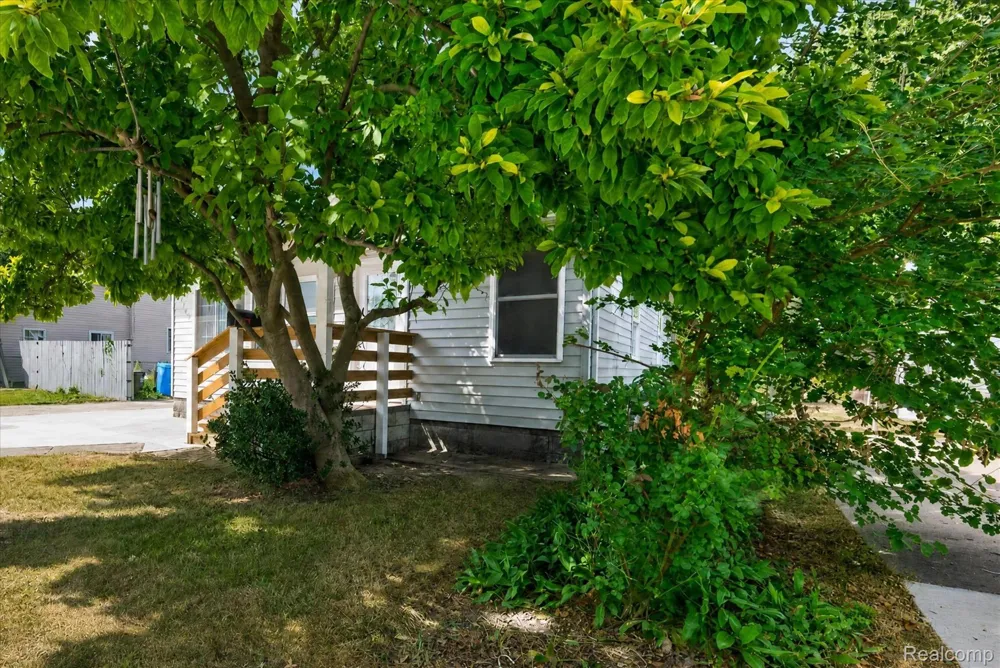 30769 Brush Street Madison Heights City, MI 48071