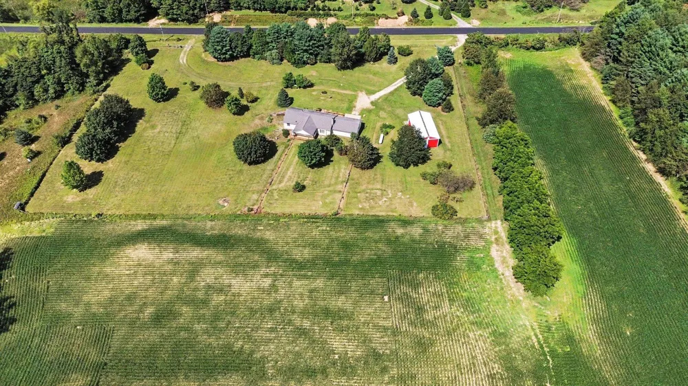 54585 W County Road 365 Lawrence Township, MI 49064