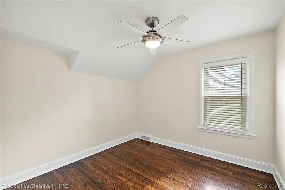 1900 Fairview Street Birmingham City, MI 48009