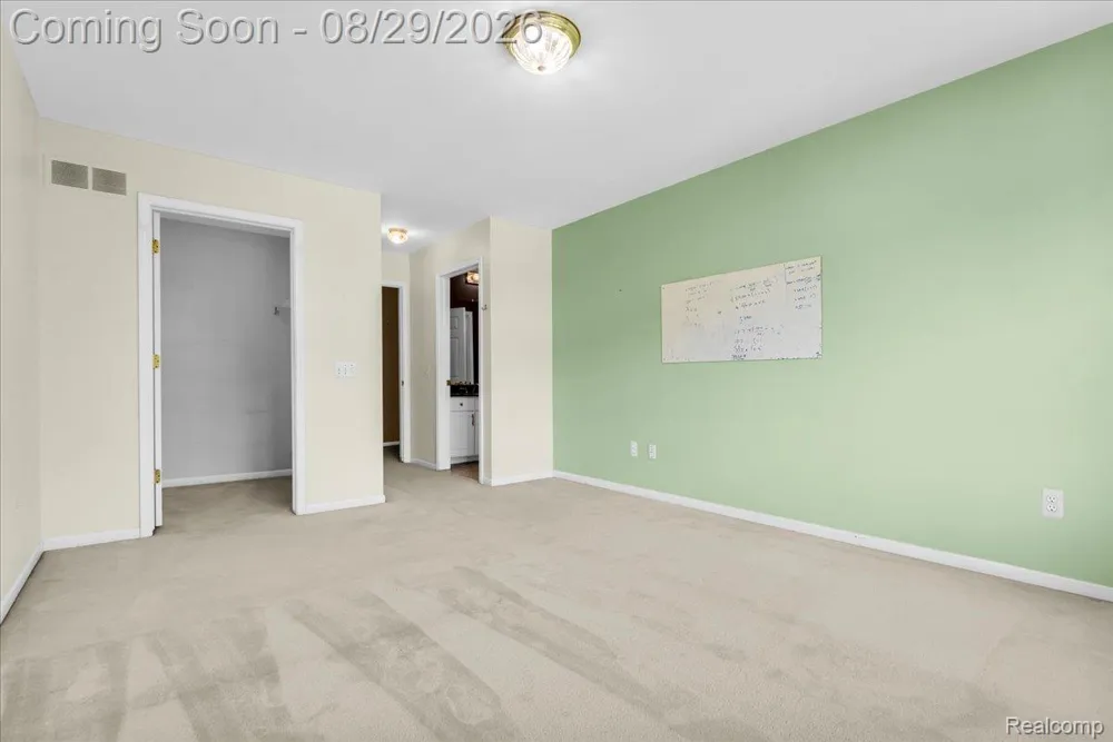 1781 Westridge Drive Rochester Hills City, MI 48306