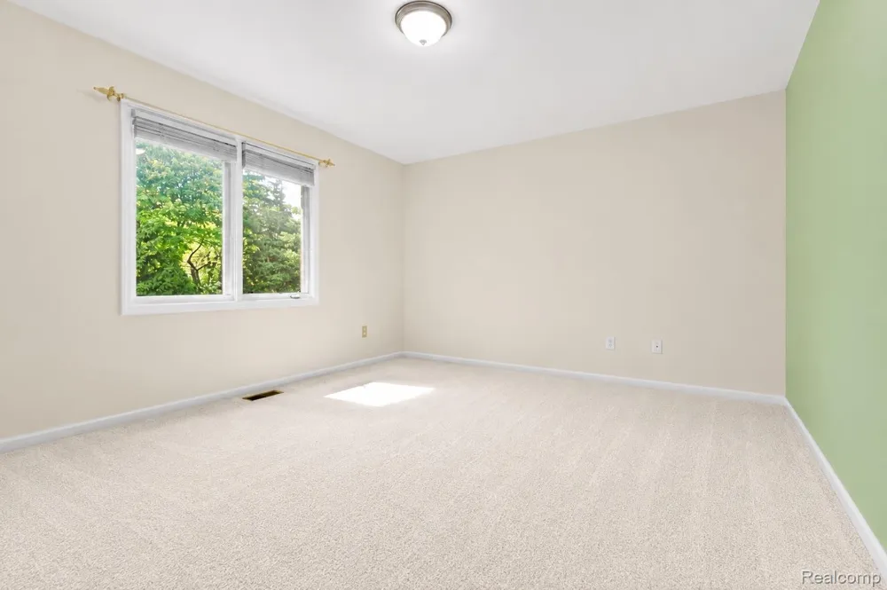 1781 Westridge Drive Rochester Hills City, MI 48306