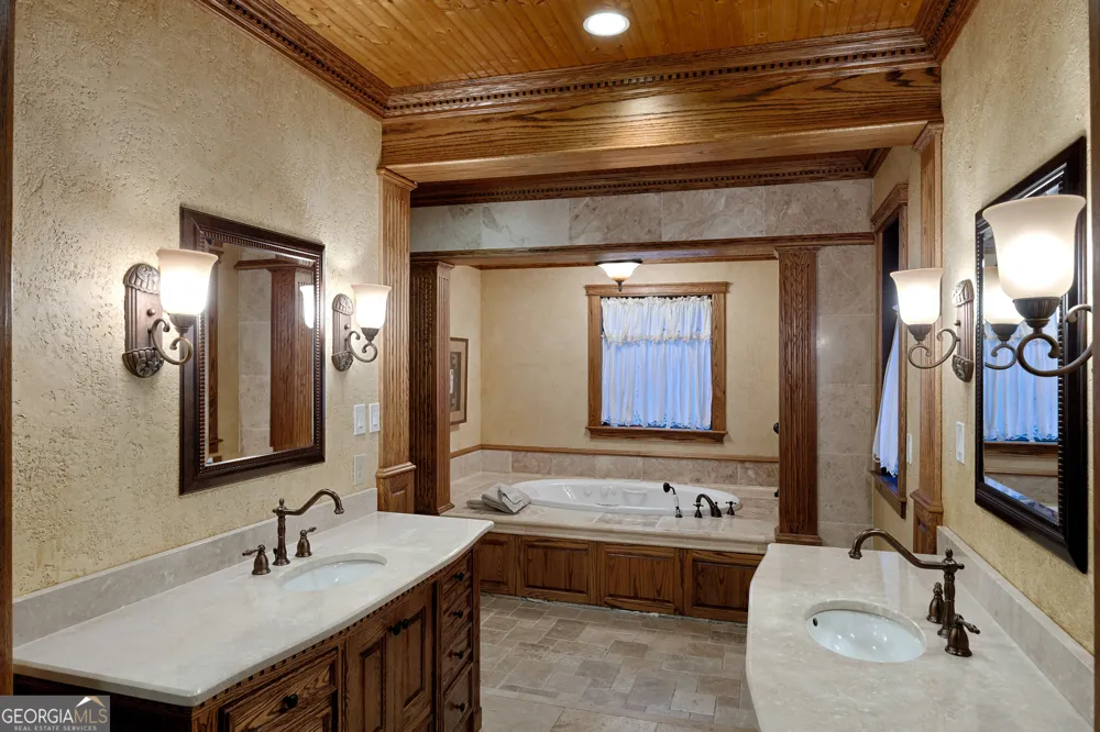 230 Woodside LN Suches, GA 30572