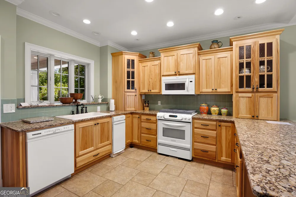 230 Woodside LN Suches, GA 30572