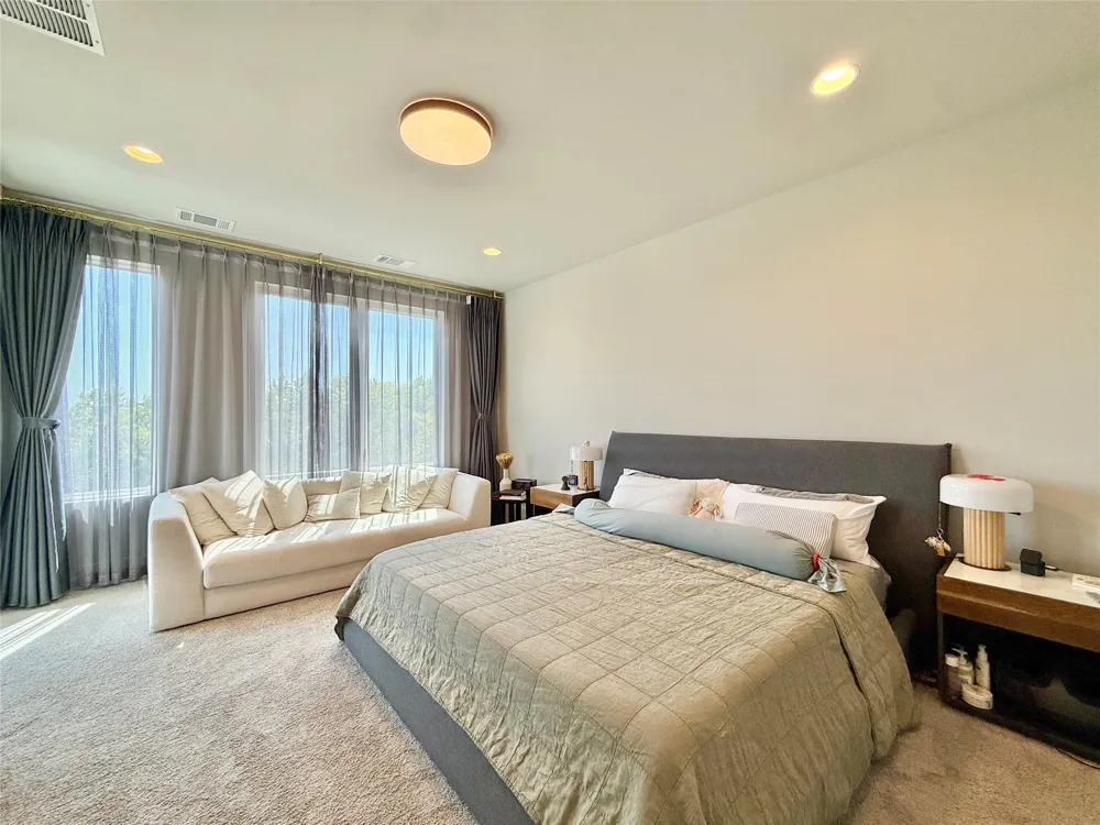 7915 Floracita Lane Austin, TX 78735