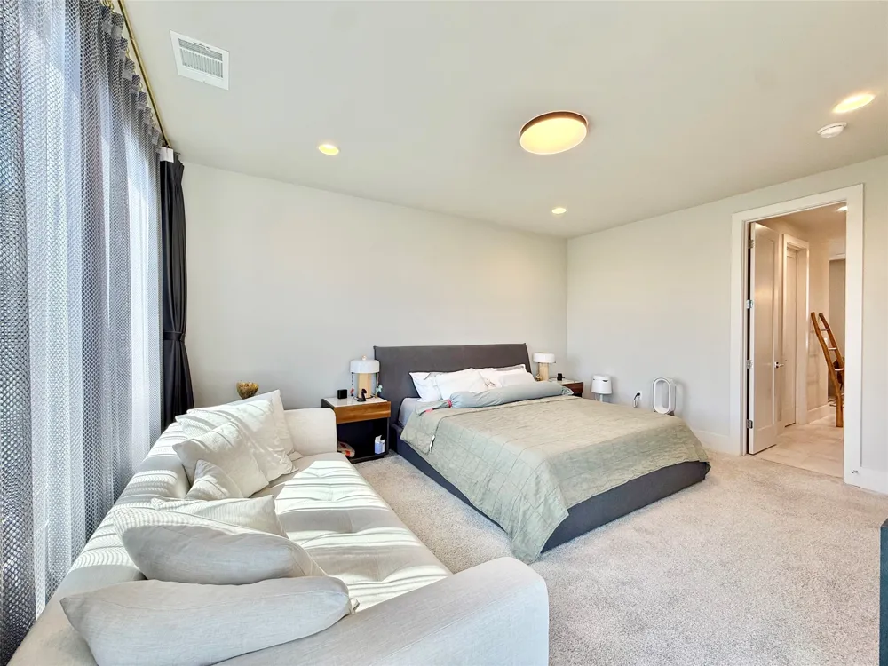 7915 Floracita Lane Austin, TX 78735