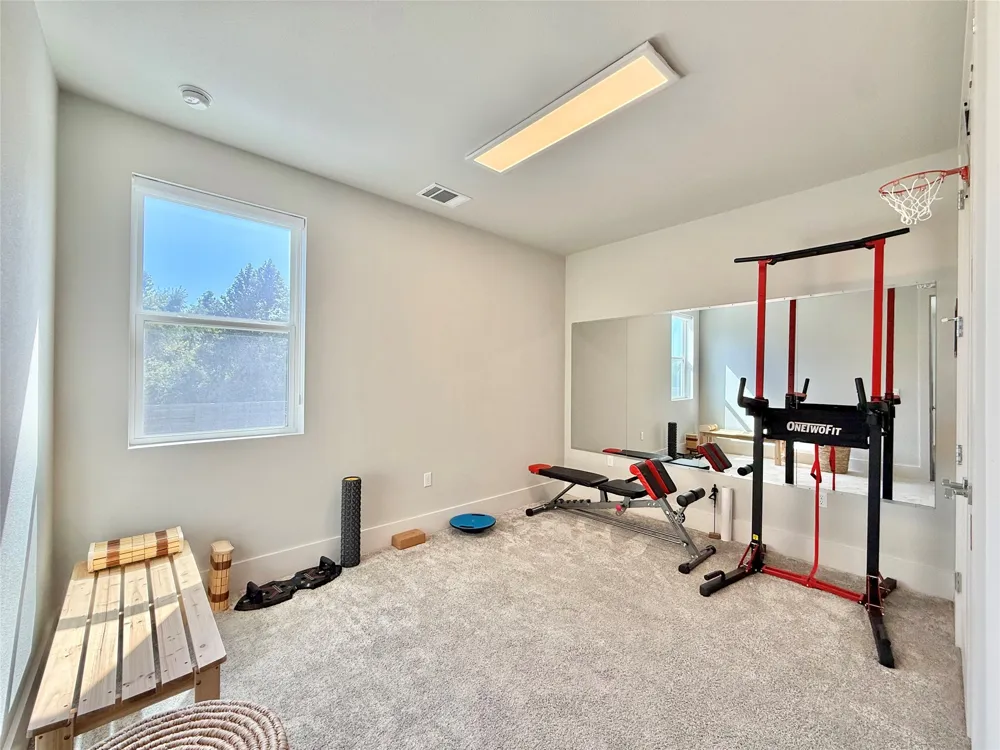 7915 Floracita Lane Austin, TX 78735