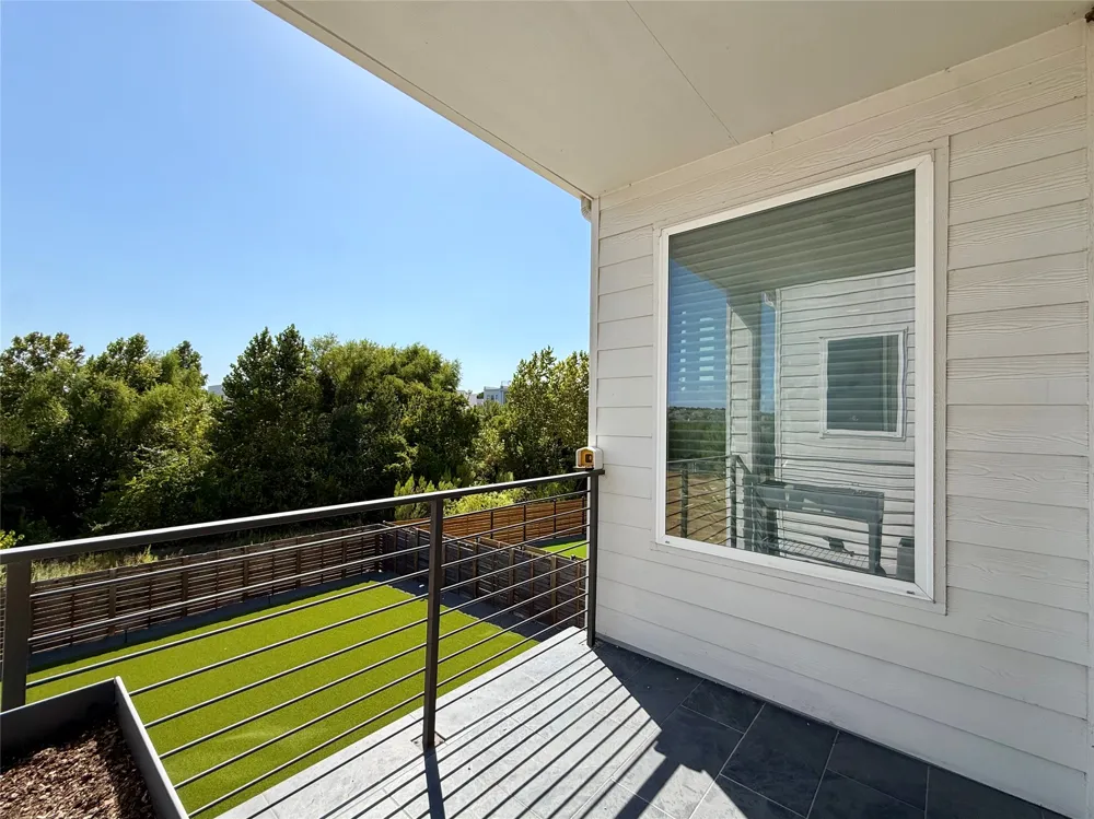 7915 Floracita Lane Austin, TX 78735