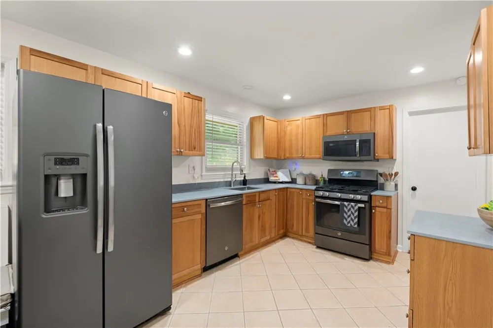 371 North Avenue Hapeville, GA 30354