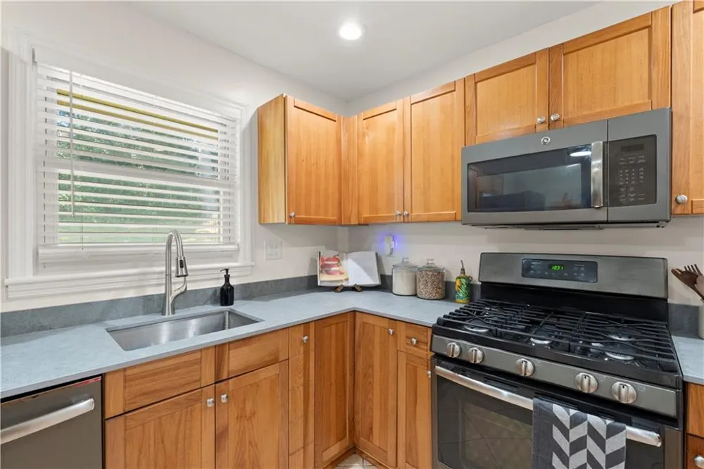 371 North Avenue Hapeville, GA 30354