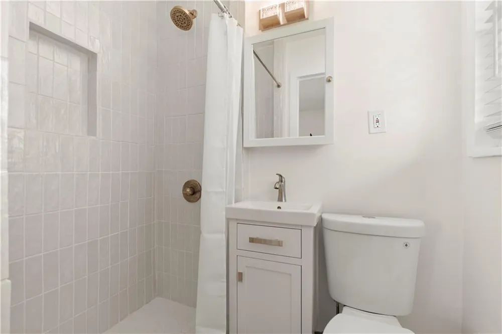 371 North Avenue Hapeville, GA 30354
