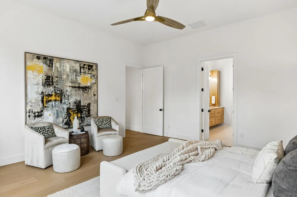 1770 Coopers Hawk Drive Arlington, TX 76005