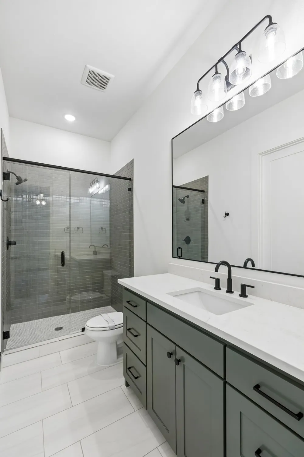 1770 Coopers Hawk Drive Arlington, TX 76005